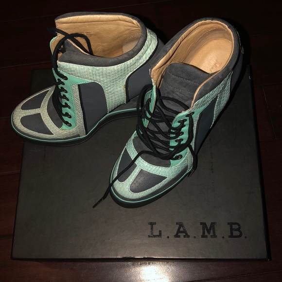 L.A.M.B. Shoes - Picture 2 of 8